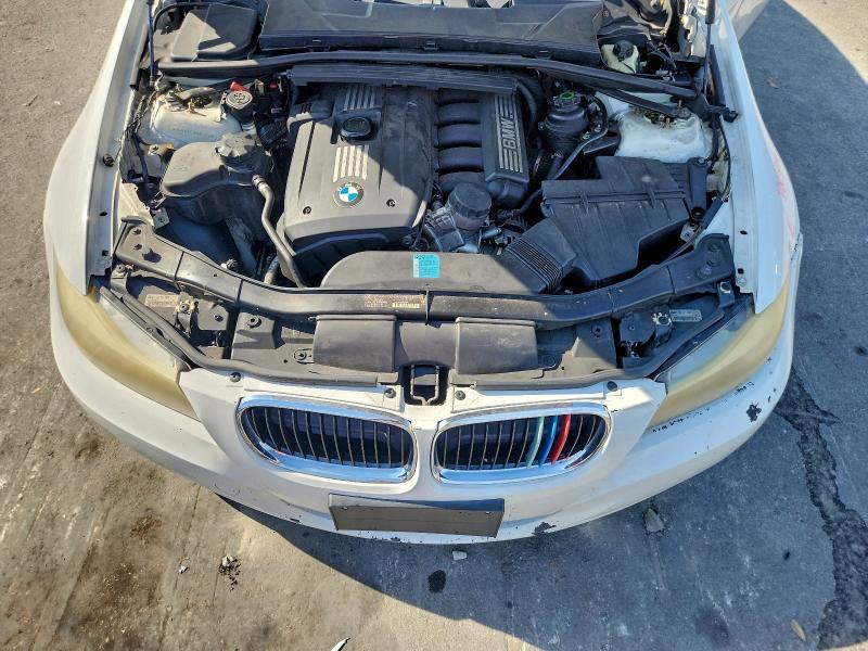 Photo 11 from auction – 2011 BMW 328 I with VIN WBAPH7G53BNM56420