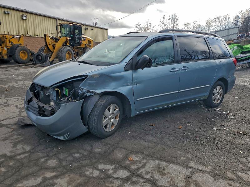 Photo 1 from auction – 2005 TOYOTA SIENNA CE with VIN 5TDZA23C05S334412