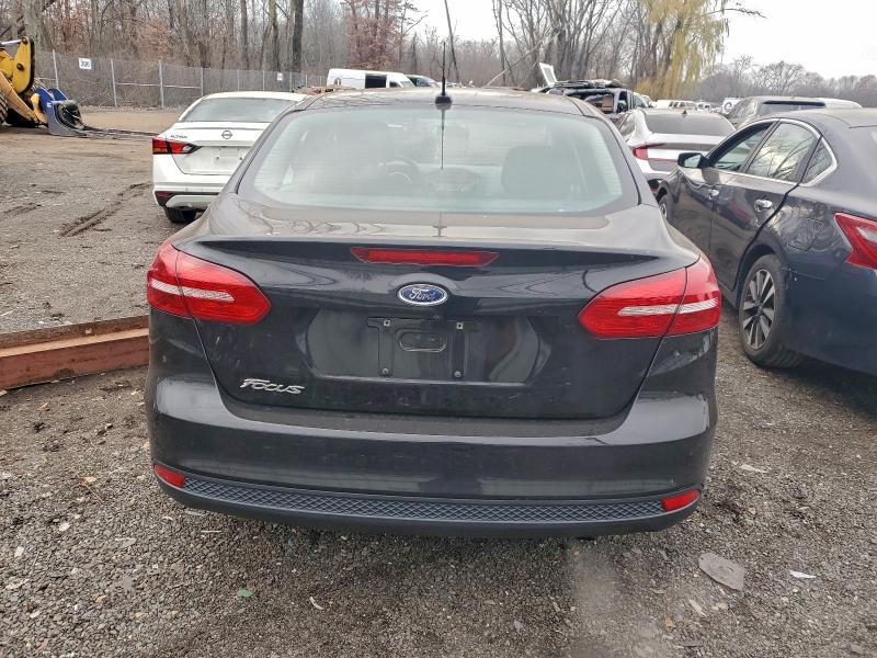 Zdjęcie 6 z aukcji – 2018 FORD FOCUS S z VIN 1FADP3E24JL291746