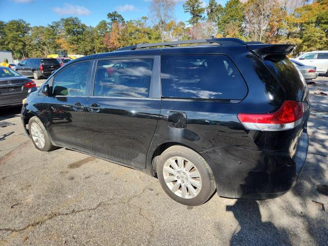 Photo 2 from auction – 2014 TOYOTA SIENNA XLE with VIN 5TDDK3DC8ES092545