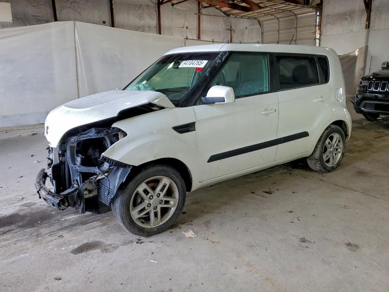 KIA SOUL + 2011 with VIN KNDJT2A23B7330121 - Photo from auction