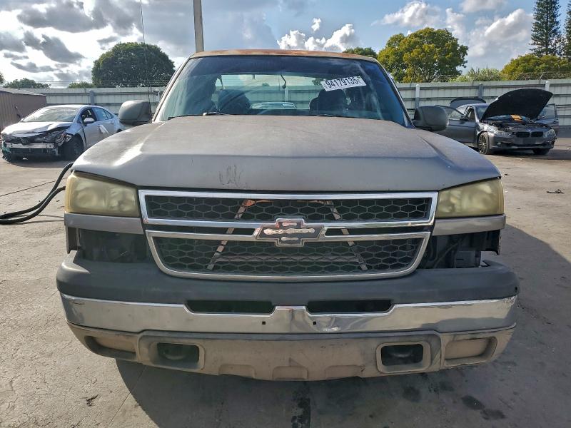 Photo 5 from auction – 2004 CHEVROLET SILVERADO with VIN 1GCEC19V54Z203551