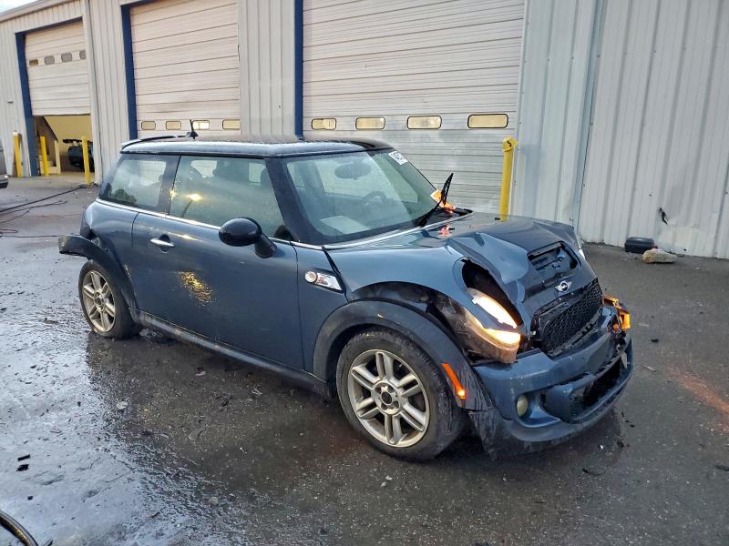 Photo 4 from auction – 2011 MINI COOPER S with VIN WMWSV3C52BTY22915