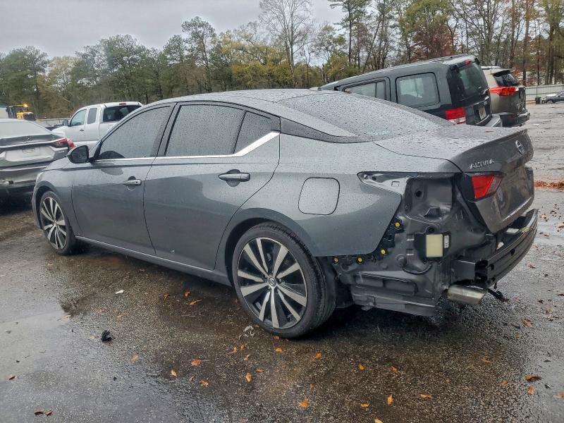 Photo 2 from auction – 2019 NISSAN ALTIMA with VIN 1N4BL4CV0KN321465