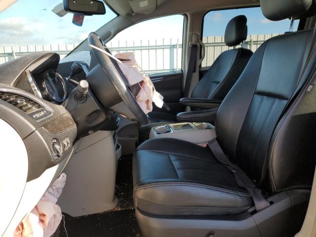 Photo 7 from auction – 2016 CHRYSLER TOWN & COU with VIN 2C4RC1BG2GR128741