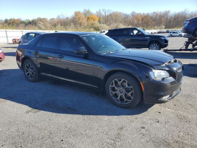 Photo 4 from auction – 2018 CHRYSLER 300 S with VIN 2C3CCAGG5JH226615