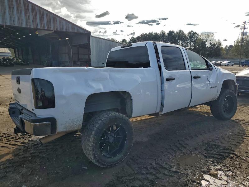 Photo 3 from auction – 2013 CHEVROLET SILVERADO with VIN 1GC1CVCG8DF216621