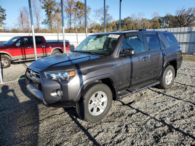 TOYOTA 4RUNNER SR 2020 with VIN JTEZU5JR8L5218194 - Photo from auction