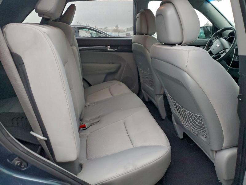 Photo 10 from auction – 2011 KIA SORENTO BA with VIN 5XYKTDA24BG163478