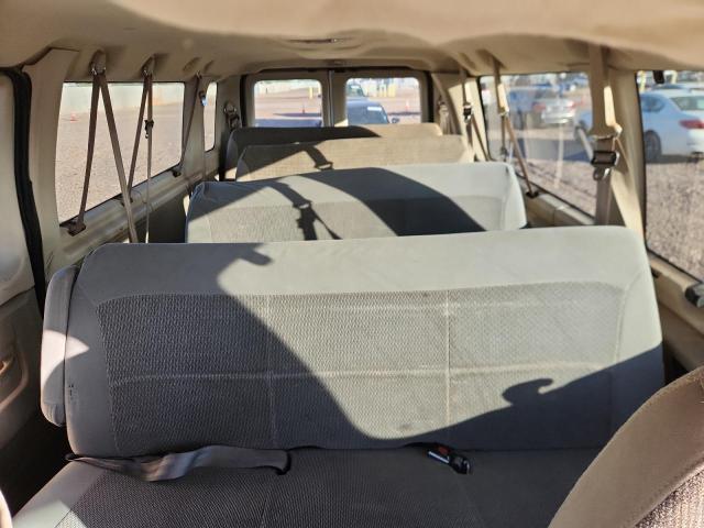 Photo 10 from auction – 2004 FORD PASSENGER VAN with VIN 1FBSS31S54HA63160