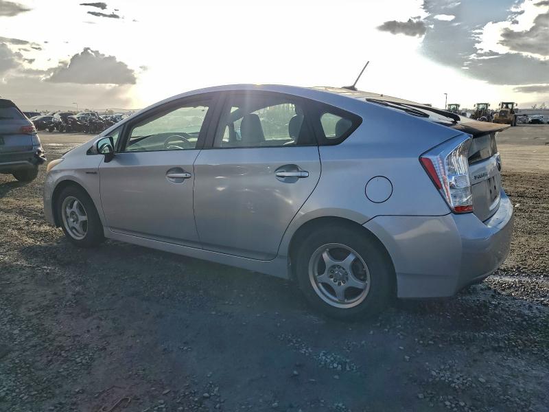 Photo 2 from auction – 2010 TOYOTA PRIUS with VIN JTDKN3DU2A0080010
