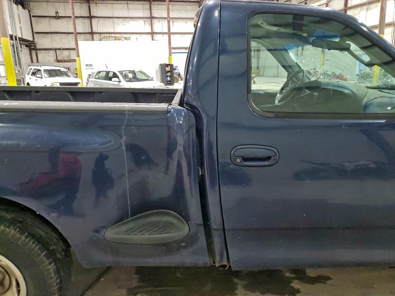 Photo 10 from auction – 2003 FORD F150 with VIN 1FTRF07223KB95590