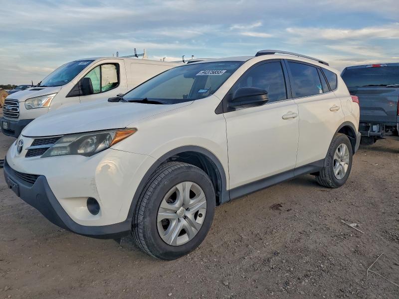 Photo 1 from auction – 2015 TOYOTA RAV4 LE with VIN JTMZFREV1FJ027919