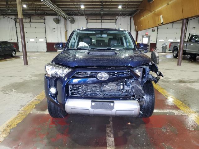 Photo 5 from auction – 2019 TOYOTA 4 RUNNER with VIN JTEBU5JRXK5628690