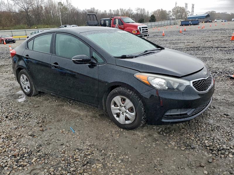 Photo 4 from auction – 2015 KIA FORTE LX with VIN KNAFX4A62F5279119