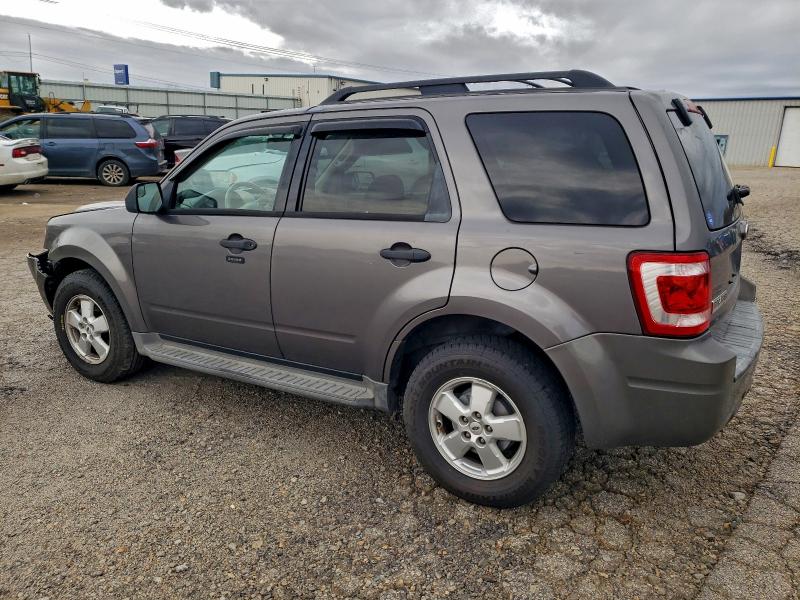 Photo 2 from auction – 2010 FORD ESCAPE XLT with VIN 1FMCU9DG3AKC23910