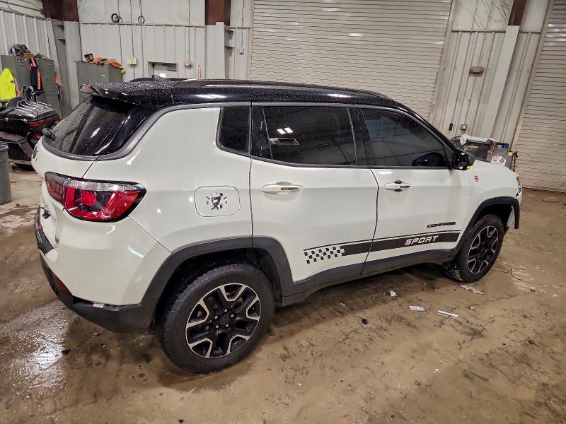 Photo 3 from auction – 2020 JEEP COMPASS TR with VIN 3C4NJDDB7LT195740