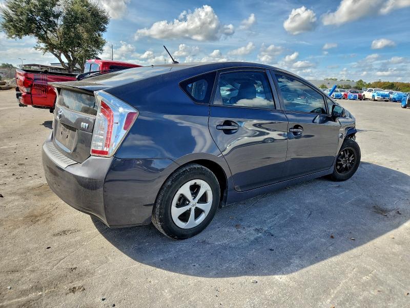 Photo 3 from auction – 2012 TOYOTA PRIUS with VIN JTDKN3DU0C1560608