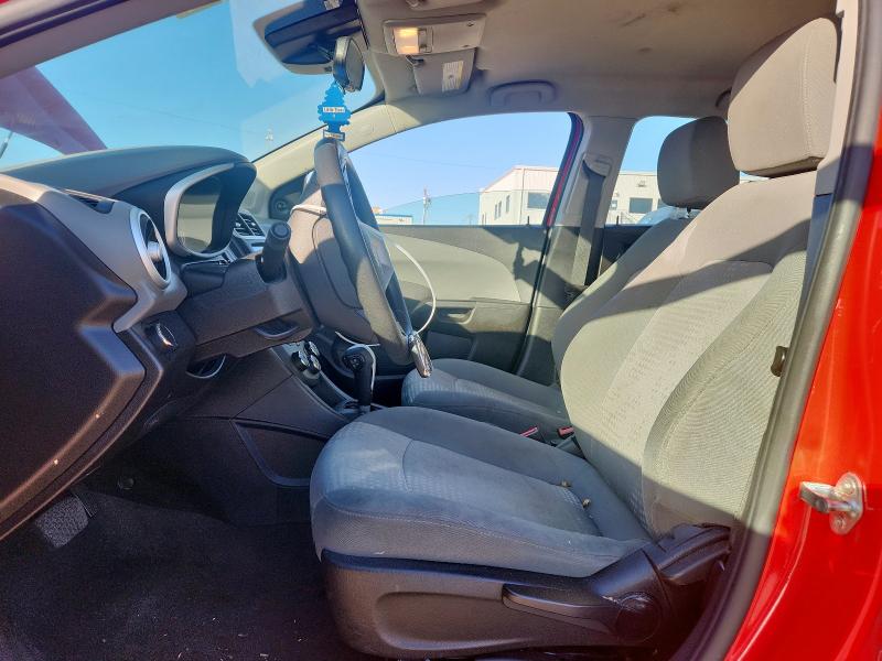 Photo 7 from auction – 2020 CHEVROLET SONIC with VIN 1G1JG6SB0L4125524