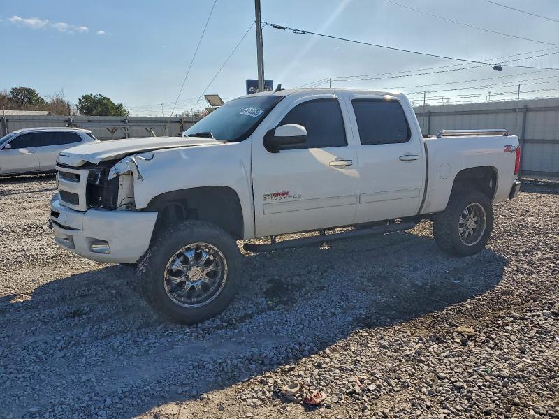 CHEVROLET SILVERADO 2010 with VIN 3GCRKTE28AG204605 - Photo from auction