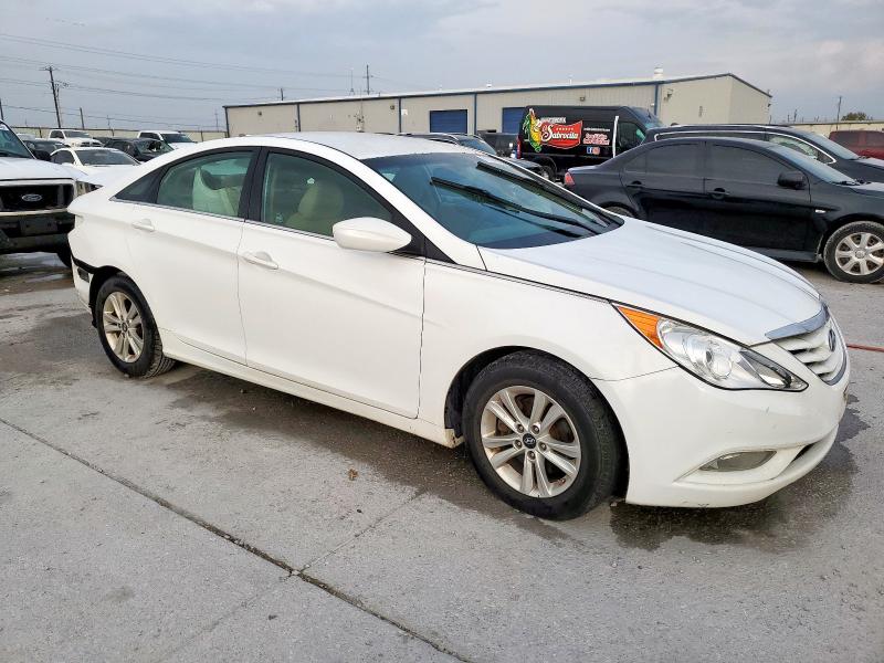 Photo 4 from auction – 2013 HYUNDAI SONATA GLS with VIN 5NPEB4AC2DH619126