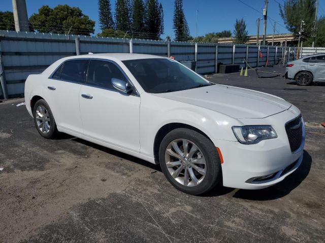 Photo 4 from auction – 2018 CHRYSLER 300 LIMITE with VIN 2C3CCAKG8JH137726