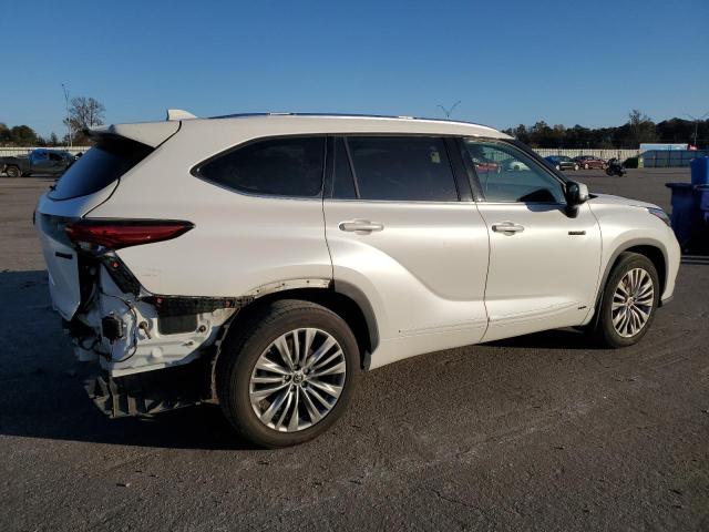 Photo 3 from auction – 2021 TOYOTA HIGHLANDER with VIN 5TDEBRCH7MS033313