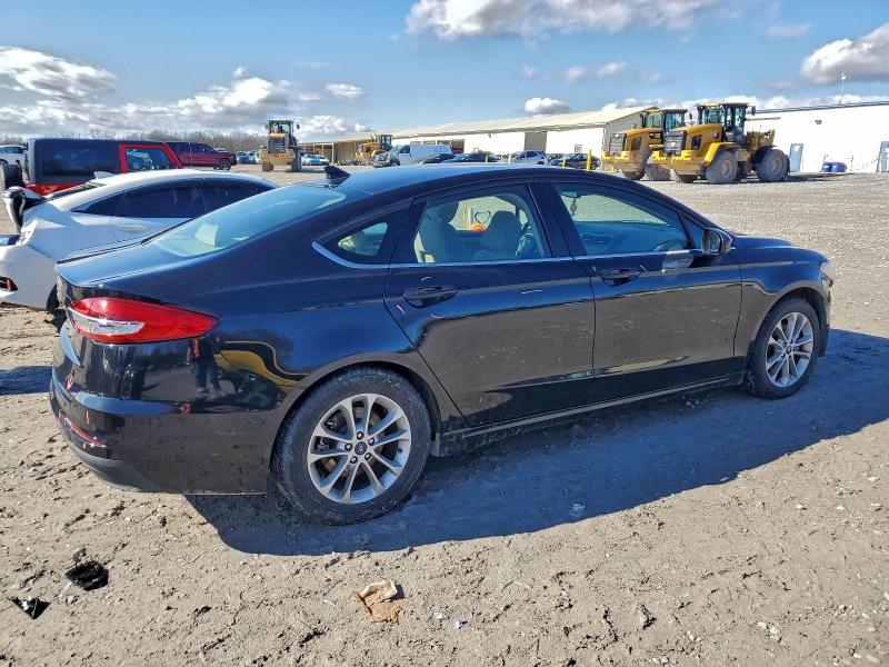 Photo 3 from auction – 2020 FORD FUSION SE with VIN 3FA6P0H71LR214867