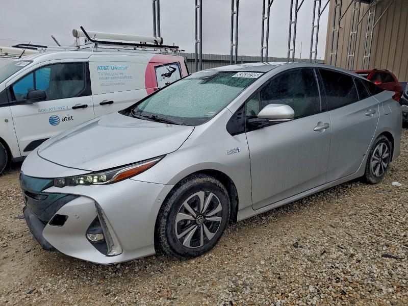 TOYOTA PRIUS PRIM 2017 with VIN JTDKARFPXH3066144 - Photo from auction