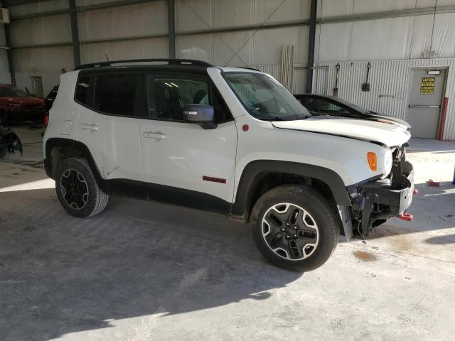 Photo 4 from auction – 2017 JEEP RENEGADE T with VIN ZACCJBCB1HPE47669