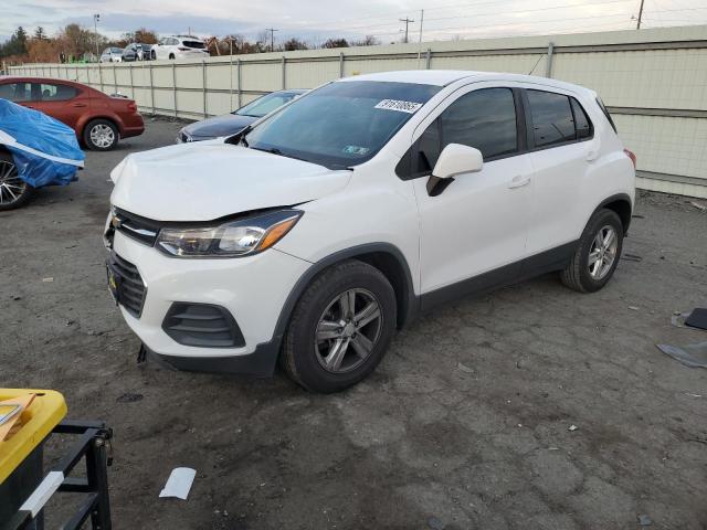 CHEVROLET TRAX LS 2020 with VIN 3GNCJKSB5LL307196 - Photo from auction