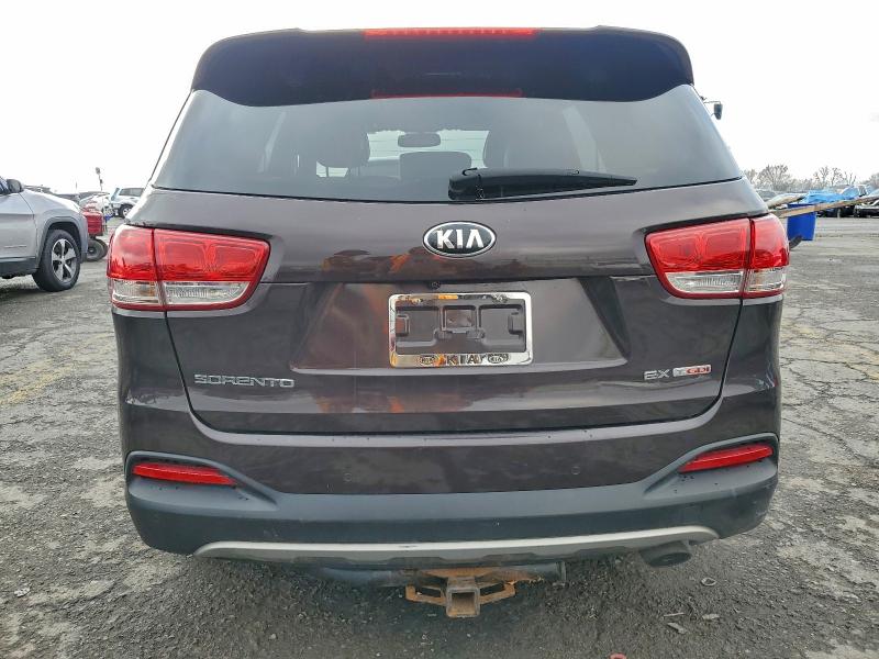 Photo 6 from auction – 2016 KIA SORENTO EX with VIN 5XYPHDA14GG050734