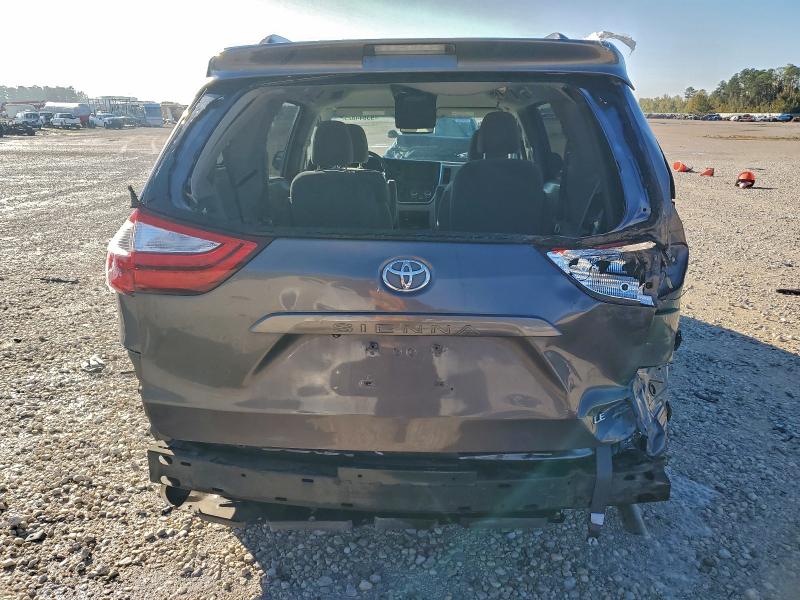 Photo 6 from auction – 2015 TOYOTA SIENNA LE with VIN 5TDKK3DC2FS583492