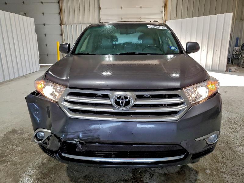 Photo 5 from auction – 2012 TOYOTA HIGHLANDER with VIN 5TDYK3EH8CS065063