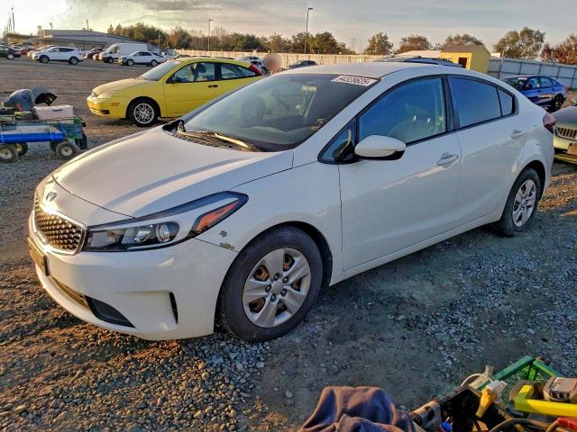 KIA FORTE LX 2017 with VIN 3KPFK4A70HE006309 - Photo from auction