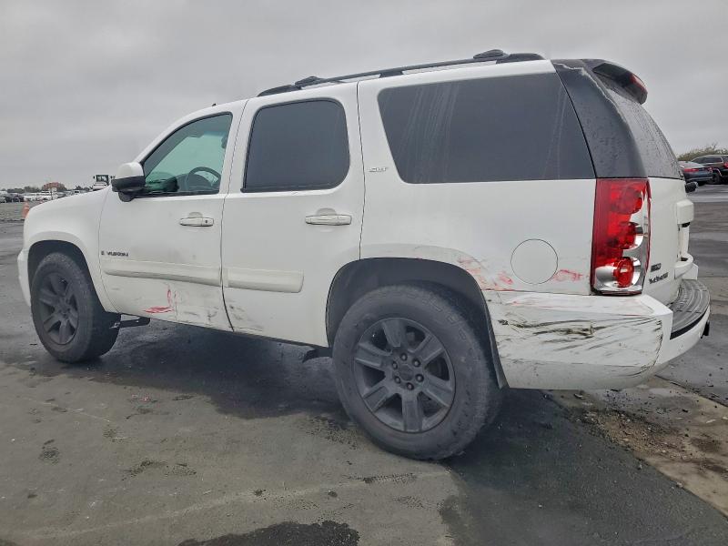 Photo 2 from auction – 2007 GMC YUKON with VIN 1GKFC13027R231043