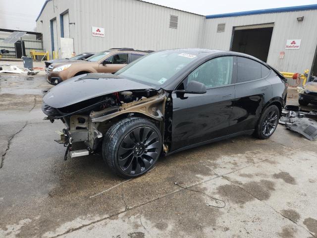 TESLA MODEL Y 2025 مع رقم تعريف المركبة 7SAYGDEE9SF305918 - صورة من المزاد