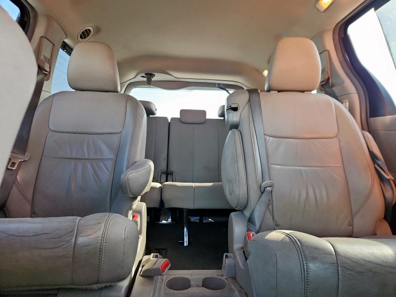 Photo 10 from auction – 2016 TOYOTA SIENNA with VIN 5TDYK3DC5GS705807