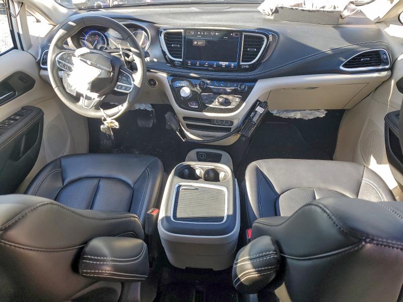 Photo 8 from auction – 2024 CHRYSLER PACIFICA T with VIN 2C4RC1BG1RR109746