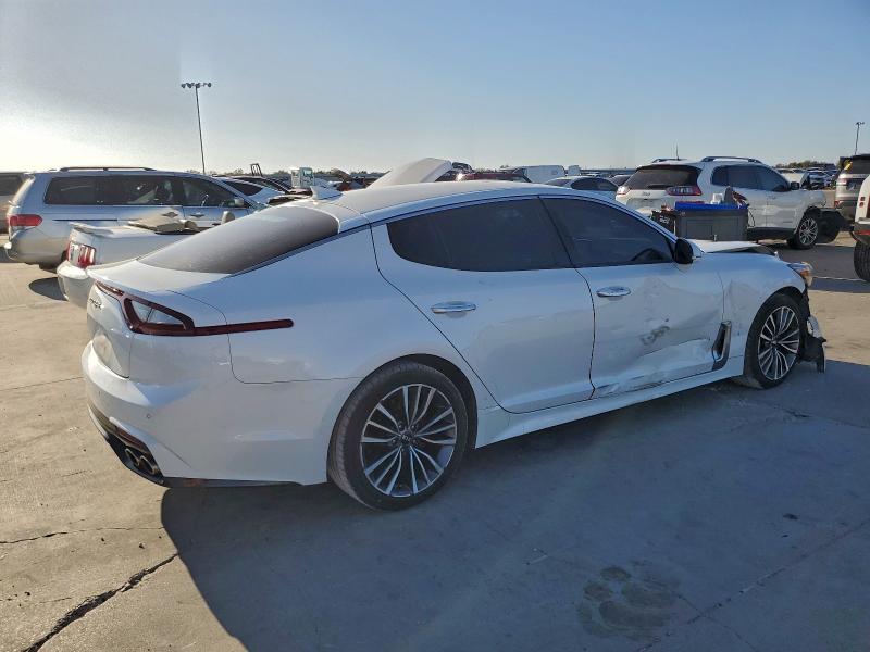 Фото 3 с аукциона – 2019 KIA STINGER с VIN KNAE15LA7K6052629