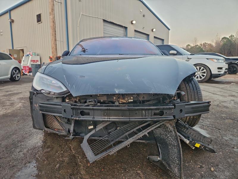 Photo 5 from auction – 2018 TESLA MODEL S with VIN 5YJSA1E47JF284172
