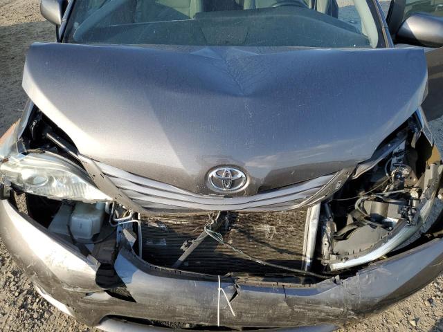 Photo 11 from auction – 2017 TOYOTA SIENNA XLE with VIN 5TDYZ3DCXHS786476