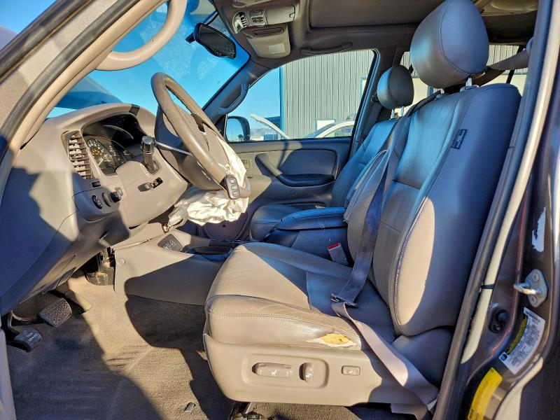 Photo 7 from auction – 2005 TOYOTA SEQUOIA SR with VIN 5TDBT44A85S235096