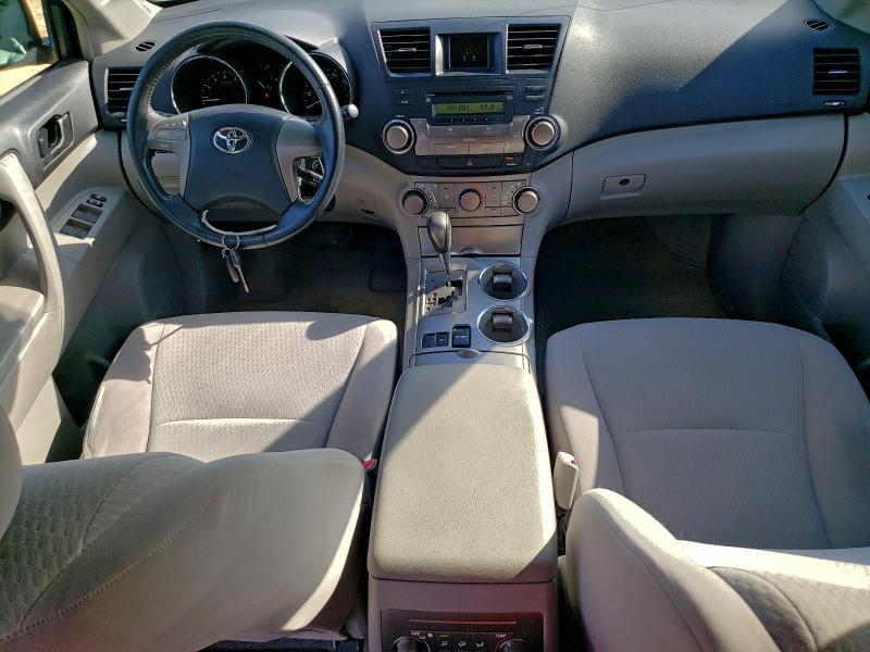 Photo 8 from auction – 2010 TOYOTA HIGHLANDER with VIN JTEZK3EH4A2098226