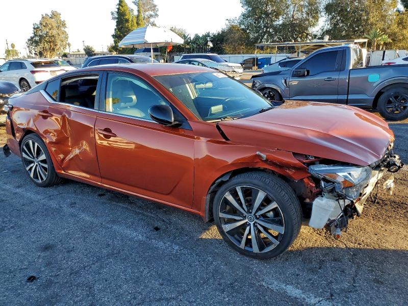 Photo 4 from auction – 2019 NISSAN ALTIMA SR with VIN 1N4BL4CV8KC207354