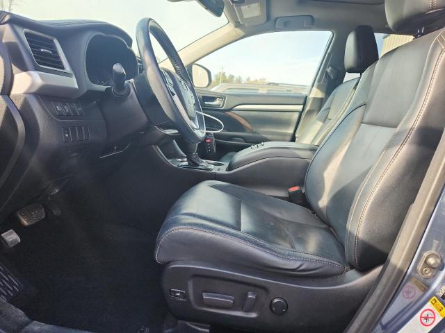 Photo 7 from auction – 2018 TOYOTA HIGHLANDER with VIN 5TDJZRFH3JS486796