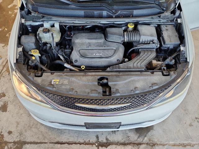 Photo 12 from auction – 2017 CHRYSLER PACIFICA T with VIN 2C4RC1BG4HR635514