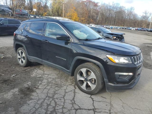 Photo 4 from auction – 2018 JEEP COMPASS with VIN 3C4NJDBB6JT101363