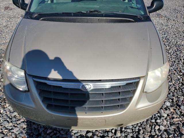 Photo 11 from auction – 2006 CHRYSLER TOWN & COU with VIN 2A4GP54L16R910227