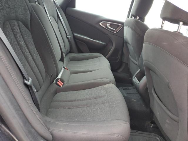Photo 10 from auction – 2017 CHRYSLER 200 LX with VIN 1C3CCCFB5HN510930